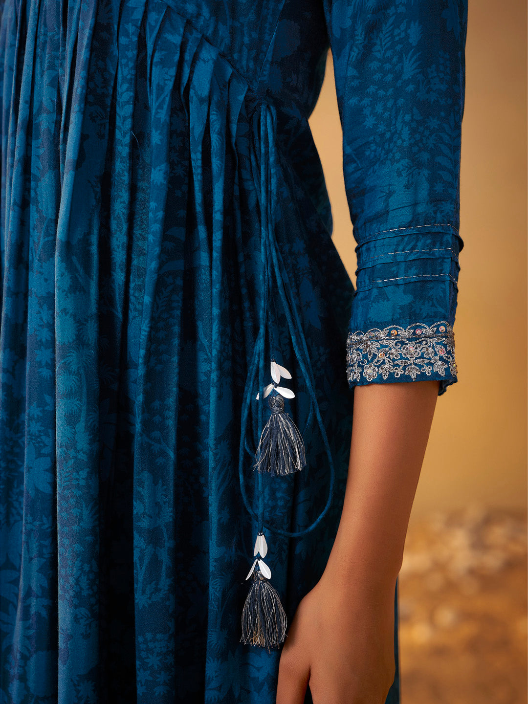 Neel Tara Muslin Embroidered Kurta Set