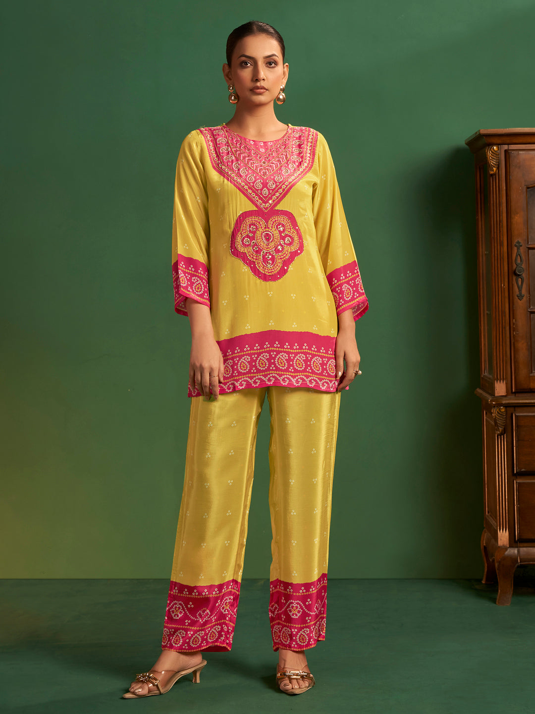 Amrita Natural Crepe Dual-Tone Co-ord Set