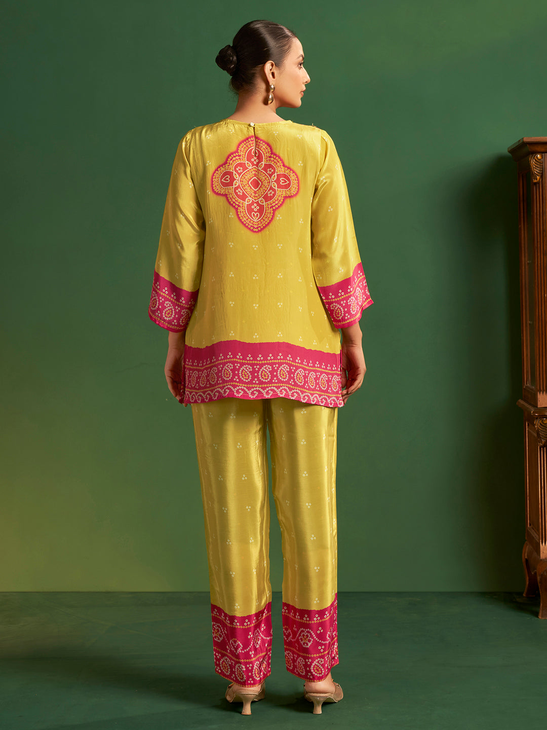 Amrita Natural Crepe Dual-Tone Co-ord Set