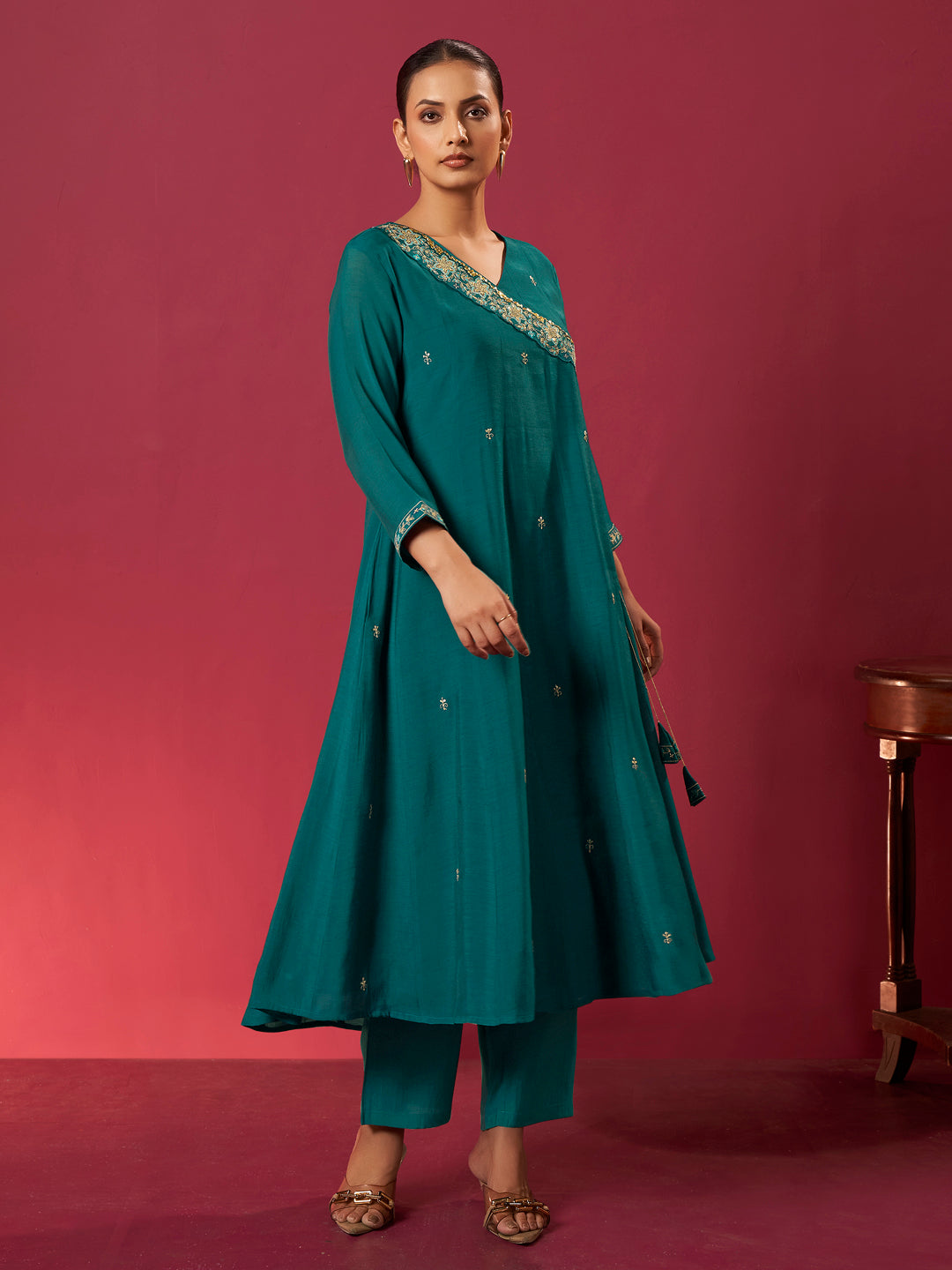 Riyana Mul Chanderi Embroidered Festive Set