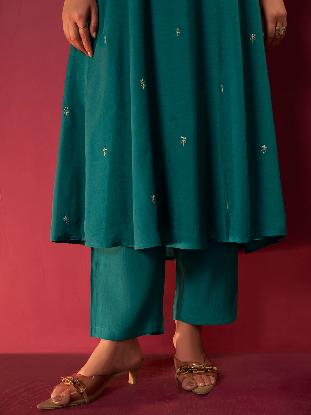 Riyana Mul Chanderi Embroidered Festive Set