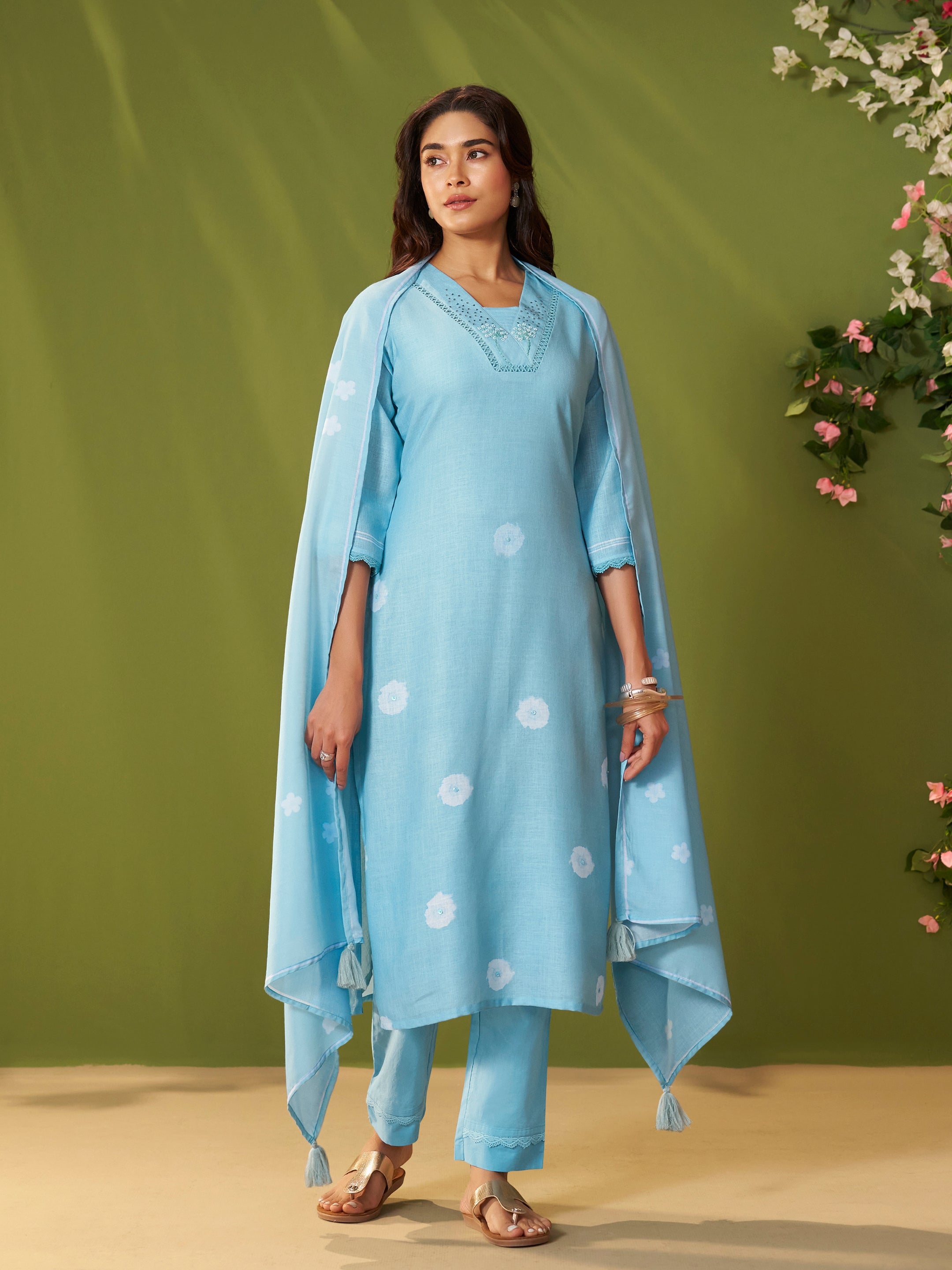 Ambar Blue Linen Mul Suit Set