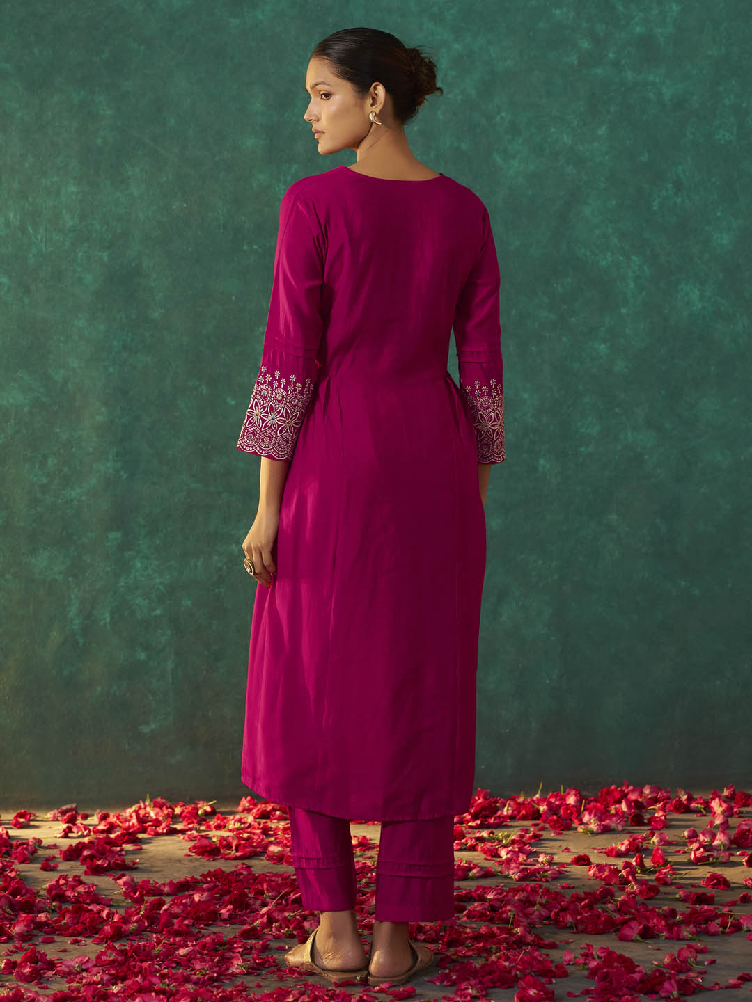 Vaidehi Roman Silk Solid Kurta Set