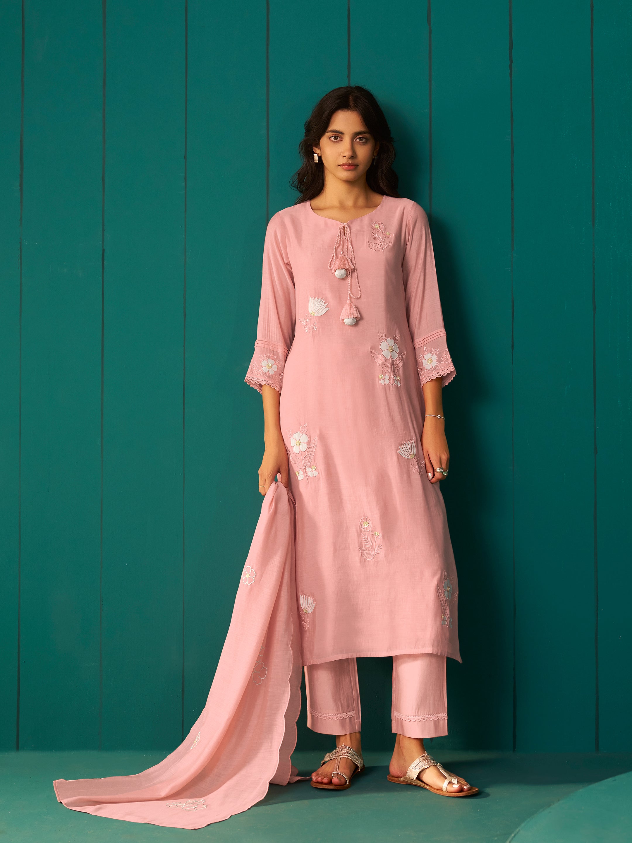 Bhaavya Pink Applique Salwar Set