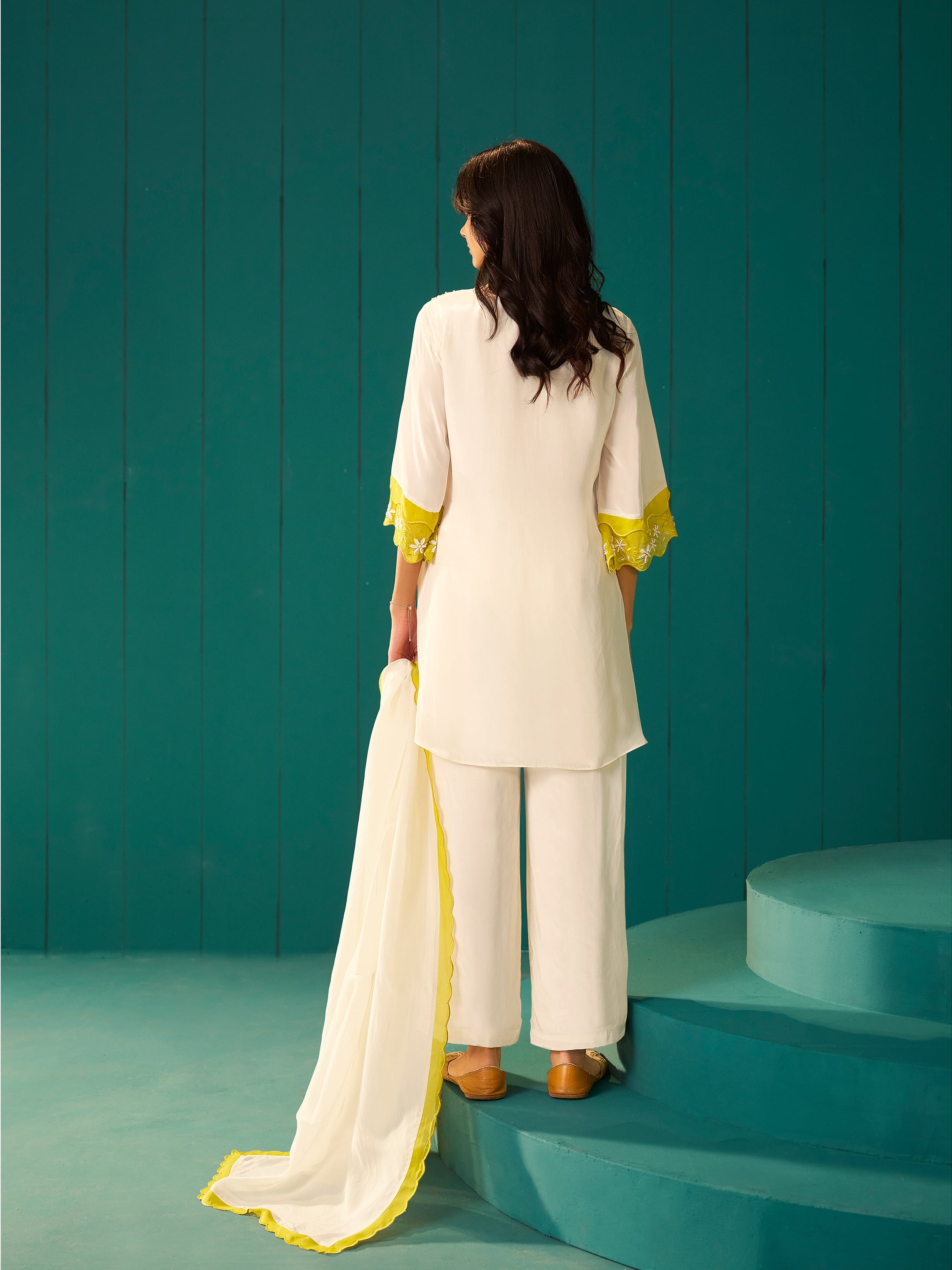 Keyara White Natural Crepe Salwar Set