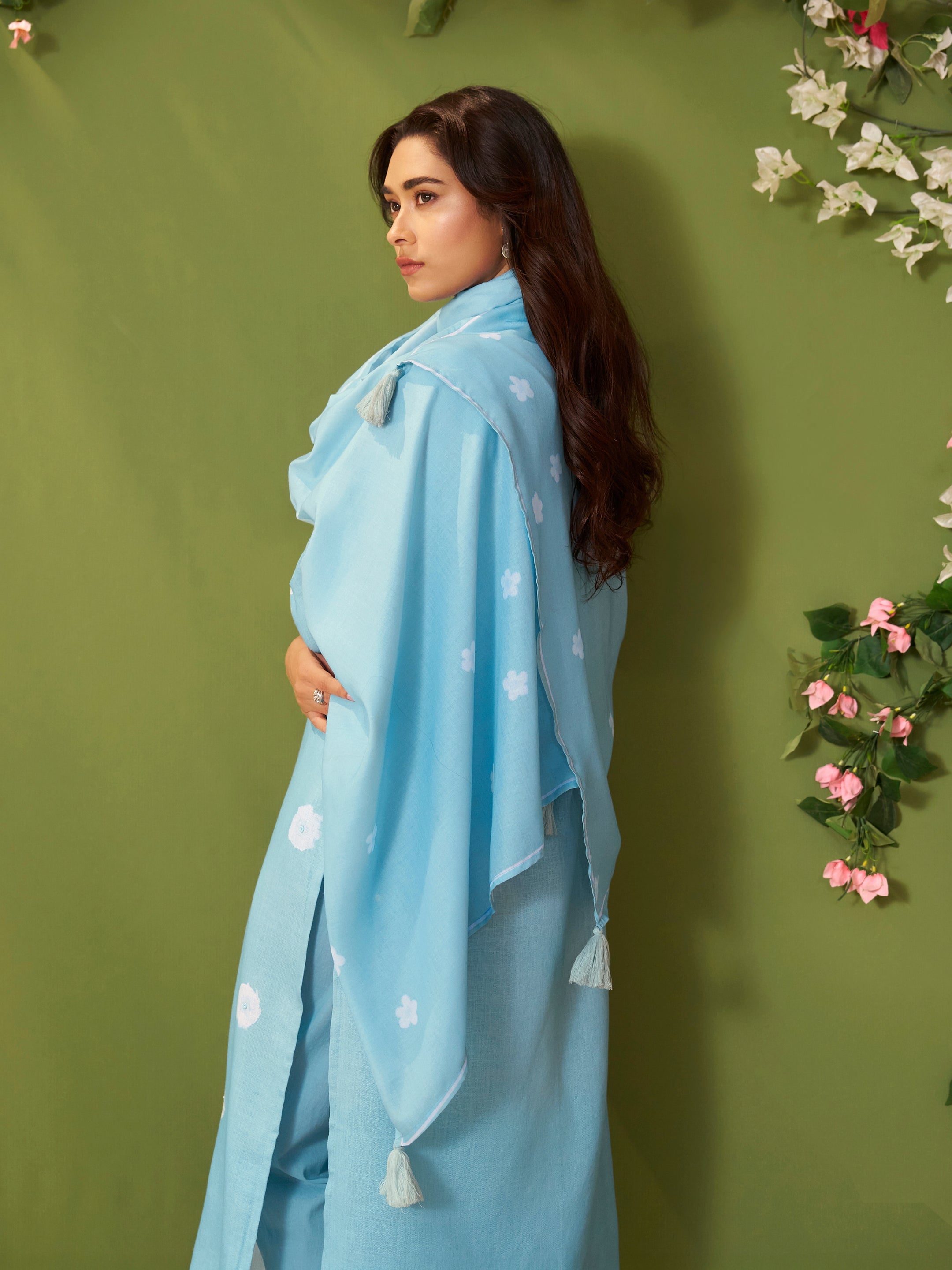 Ambar Blue Linen Mul Suit Set