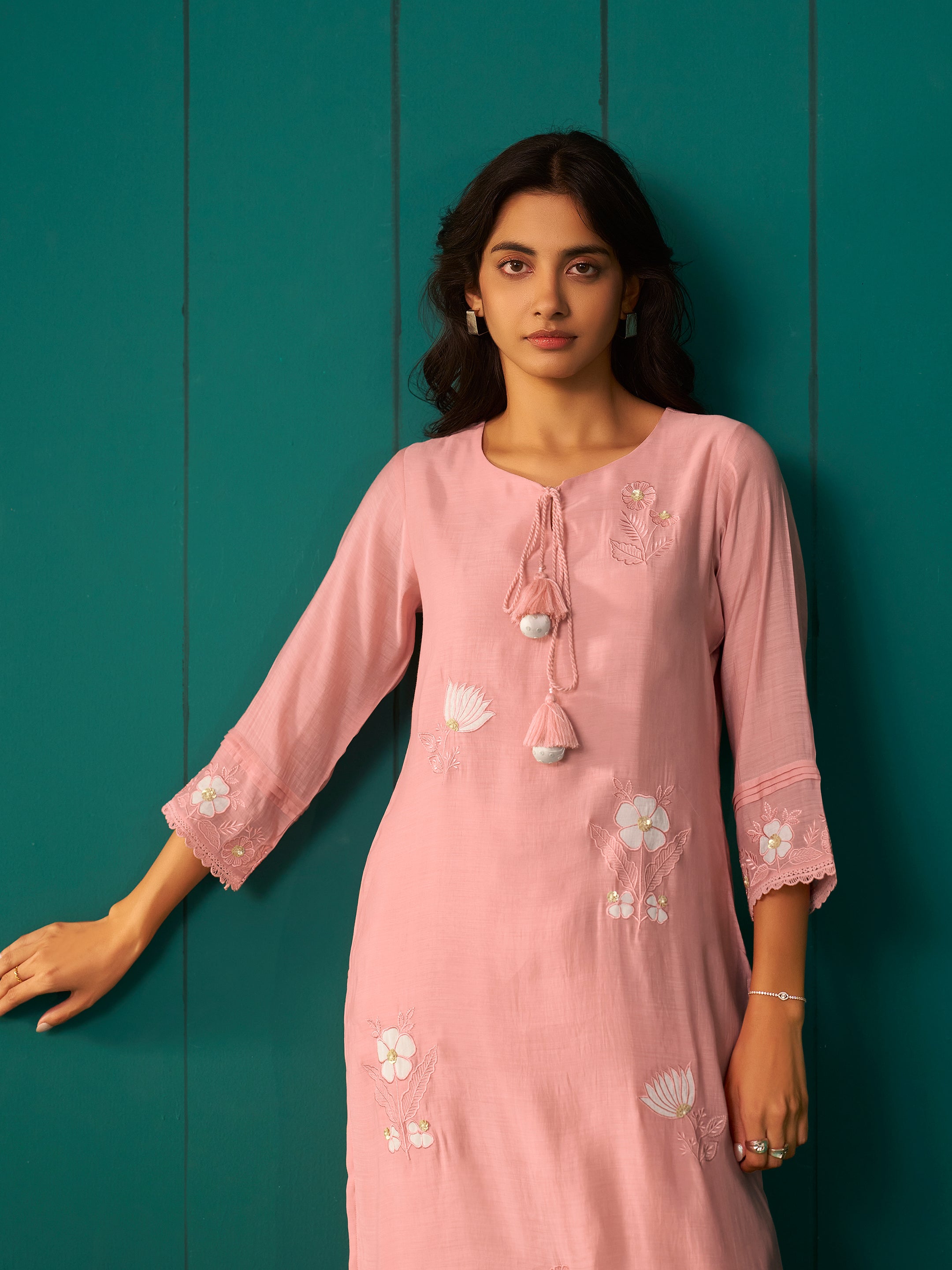Bhaavya Pink Applique Salwar Set
