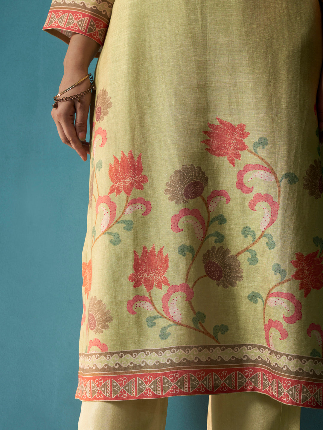 Veera Pista Green Rio-Linen Suit Set