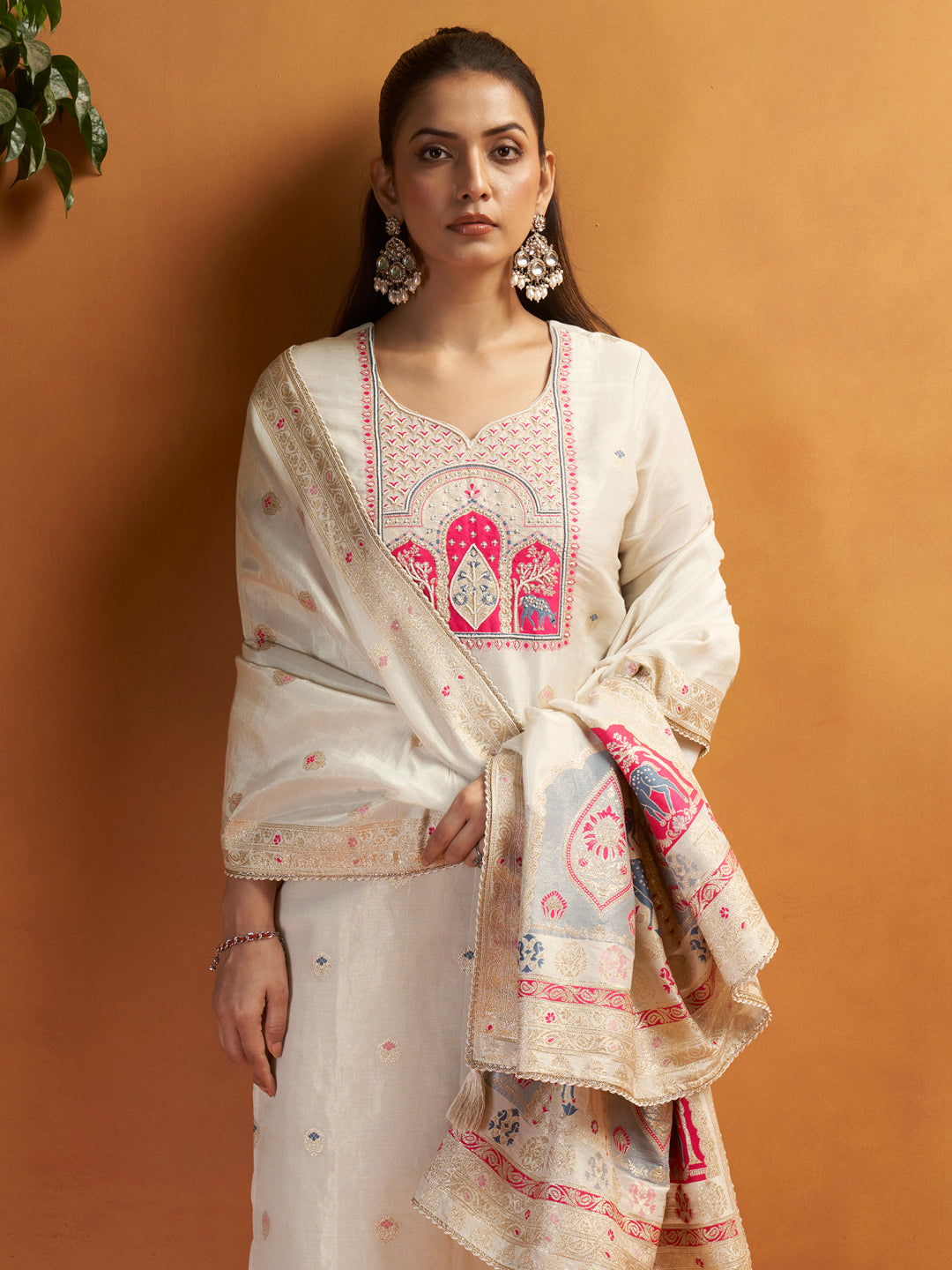 Kangan White Shimmer Jacquard Suit Set