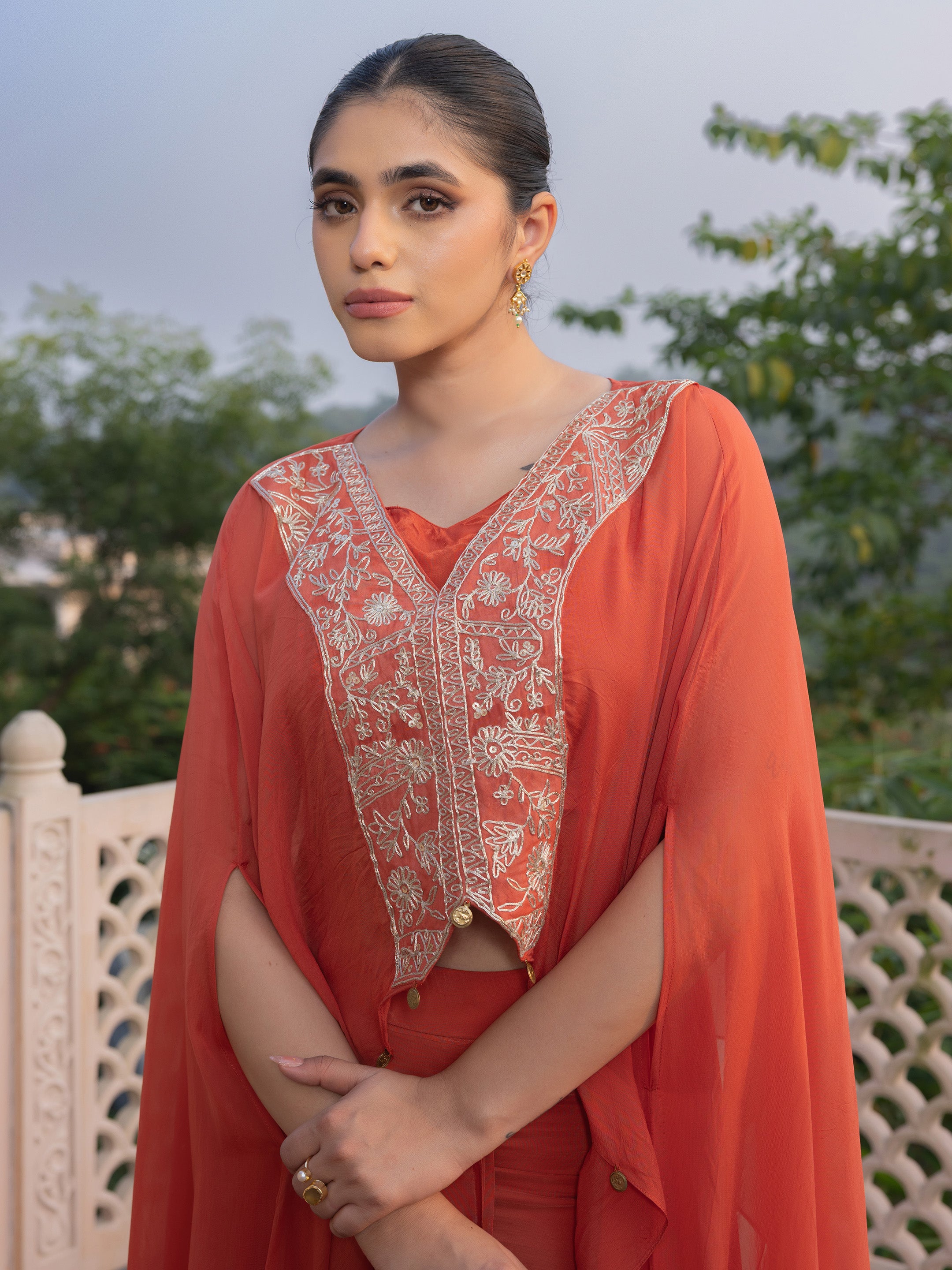 Vihana Natural Crepe Embroidered Cape Set
