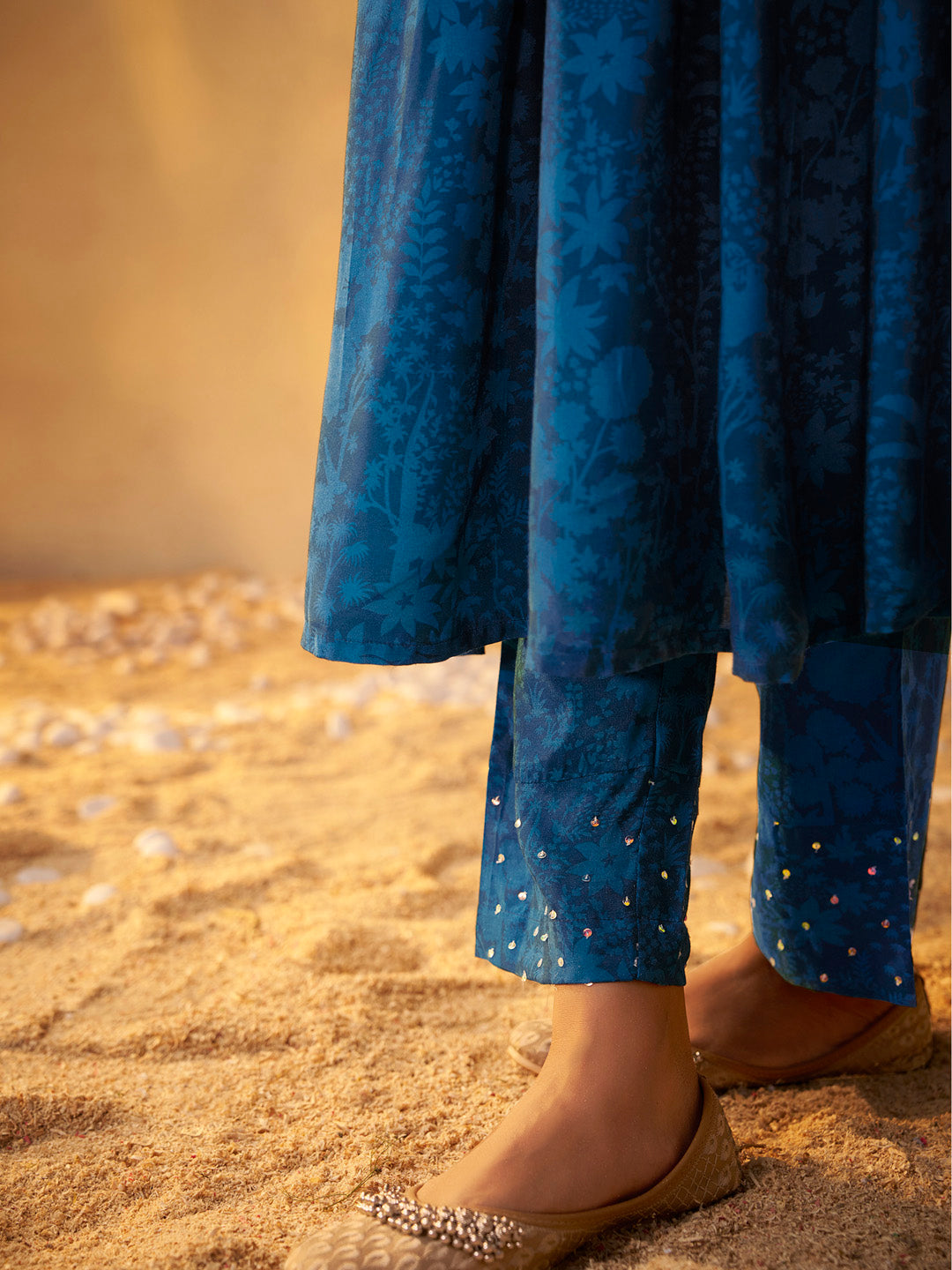 Neel Tara Muslin Embroidered Kurta Set