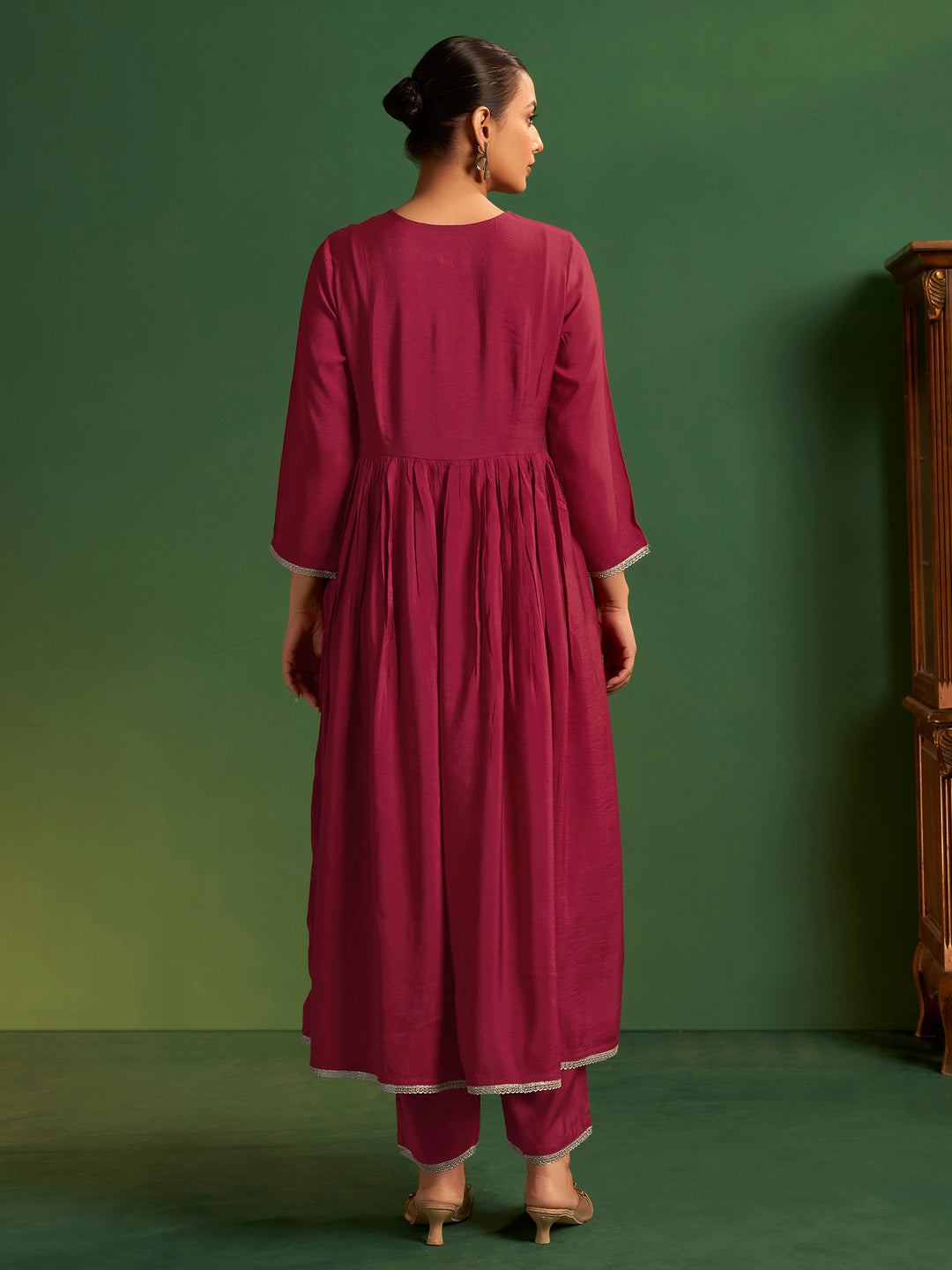 Eshana Viscose Silk Pleated Kurta Set