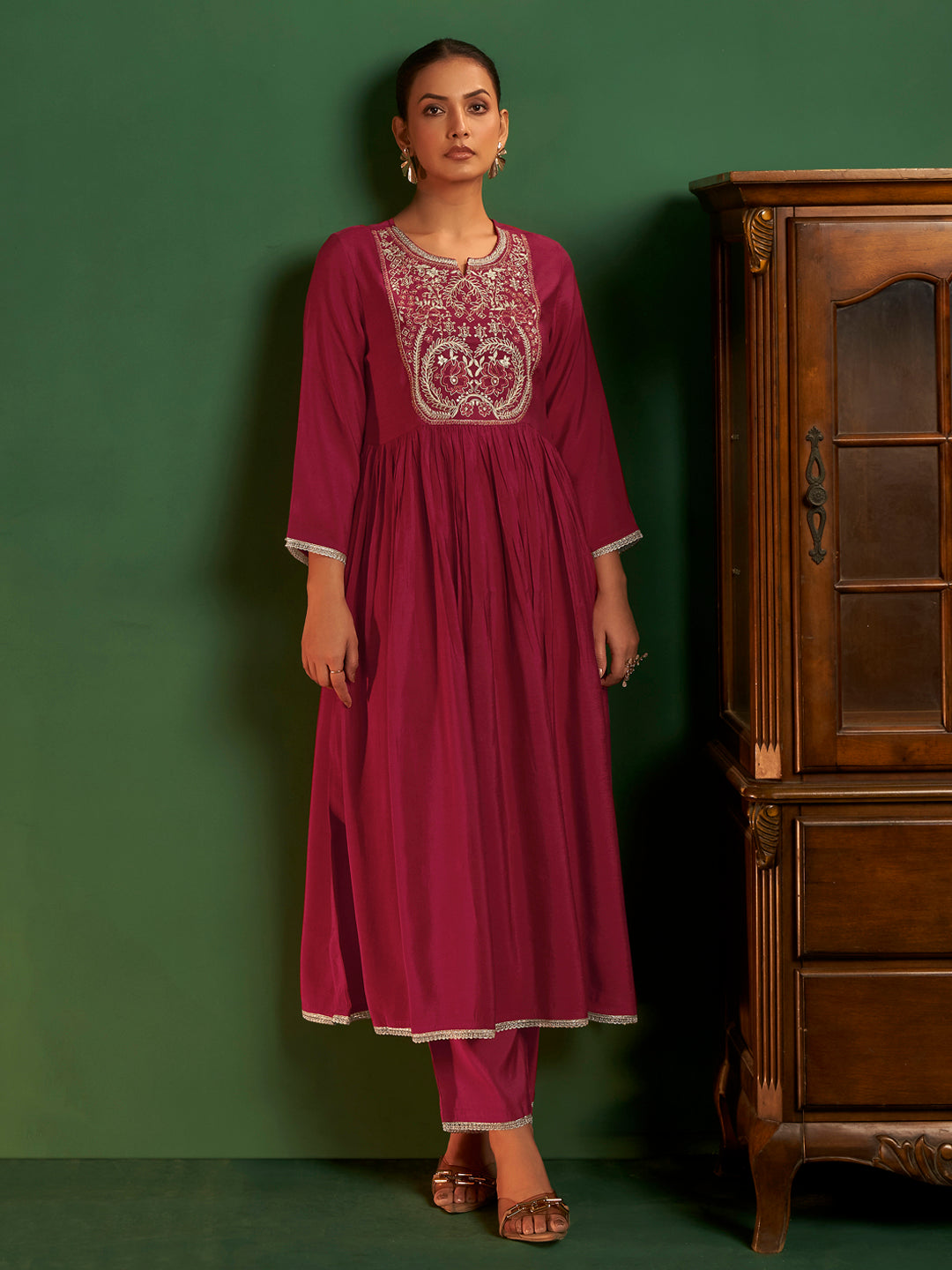 Eshana Viscose Silk Pleated Kurta Set