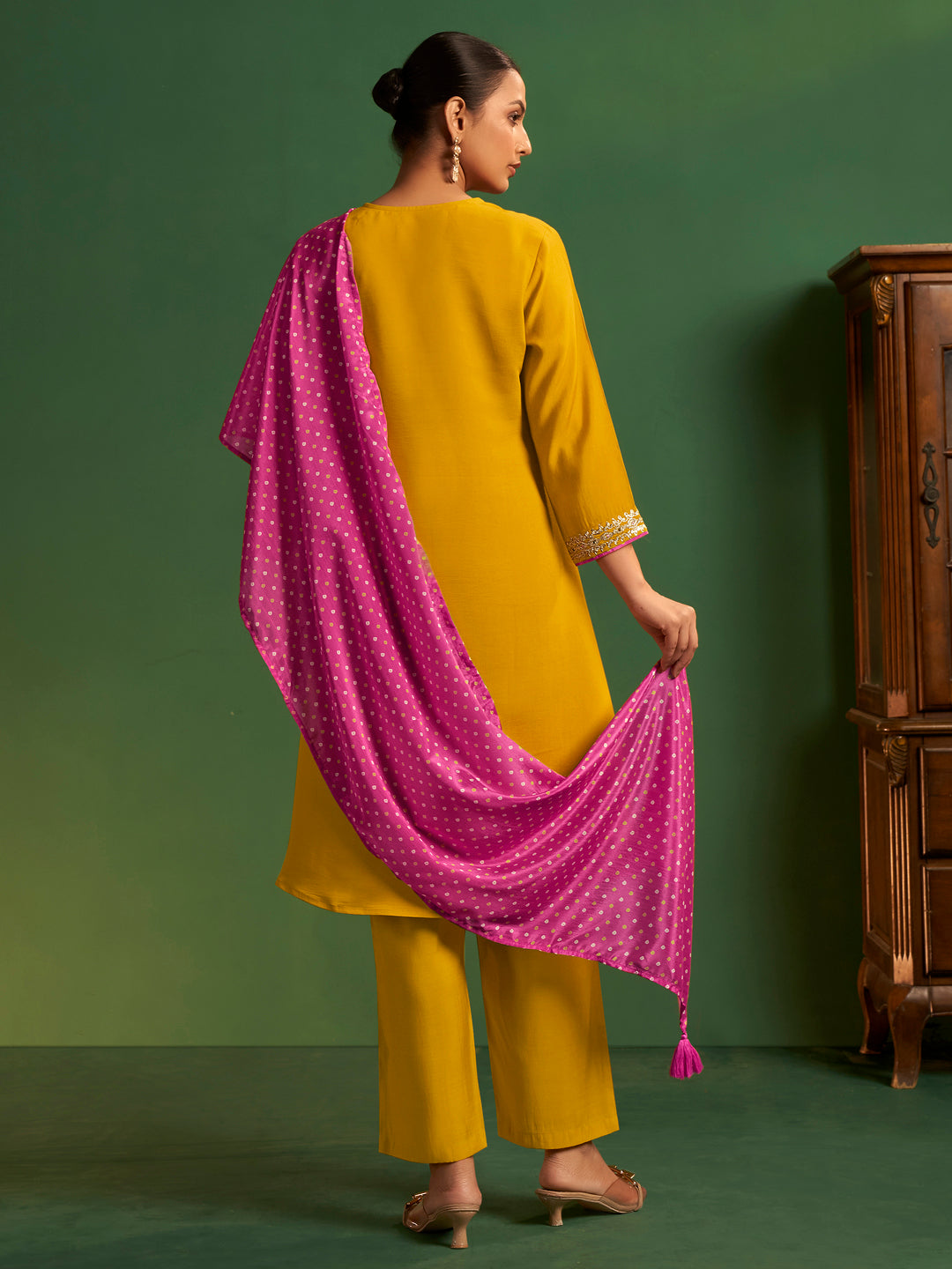 Teja Roman Chanderi Dual-Tone Festive Set