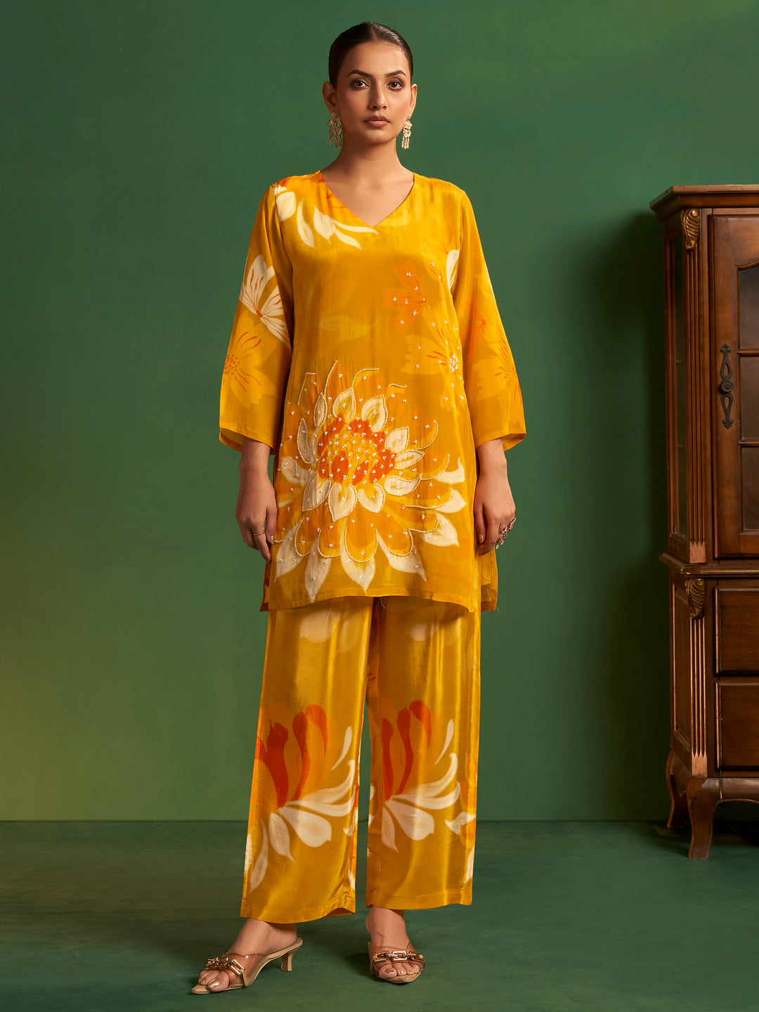 Sama Natural Crepe Floral Co-ord Set