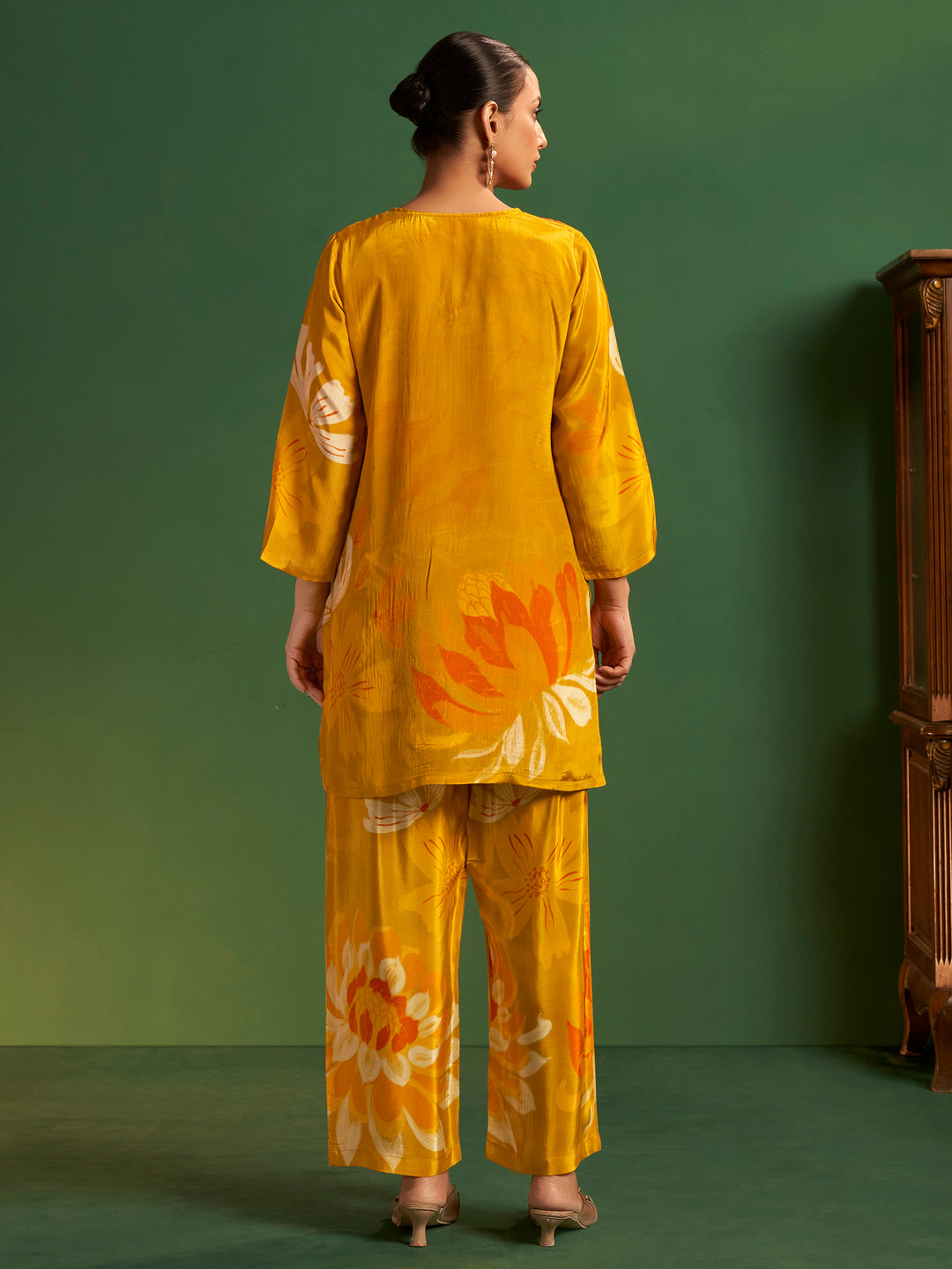 Sama Natural Crepe Floral Co-ord Set