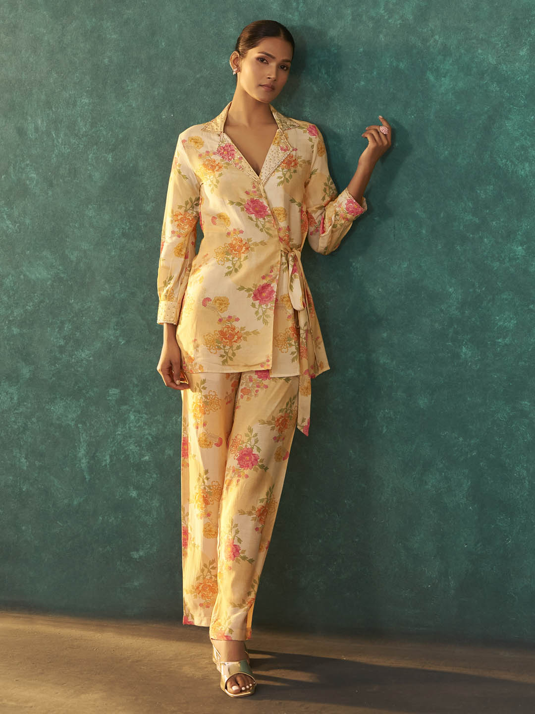 Vianya Muslin Yellow Printed Co-ord Set