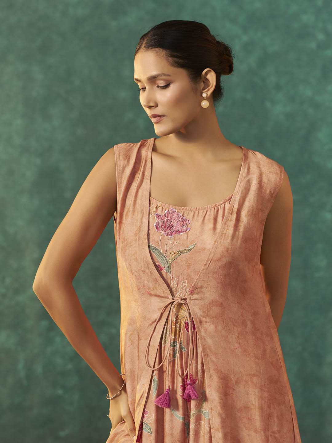 Amira Muslin Floral Printed Shrug Dress