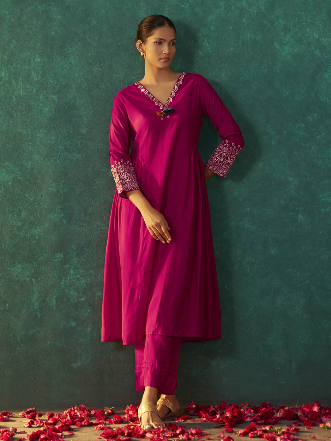 Vaidehi Roman Silk Solid Kurta Set