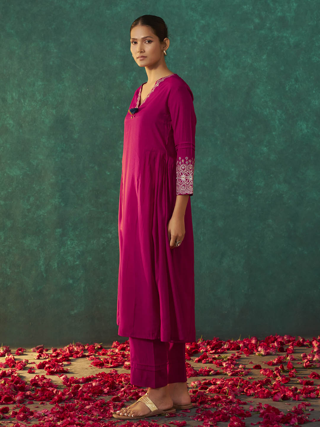 Vaidehi Roman Silk Solid Kurta Set