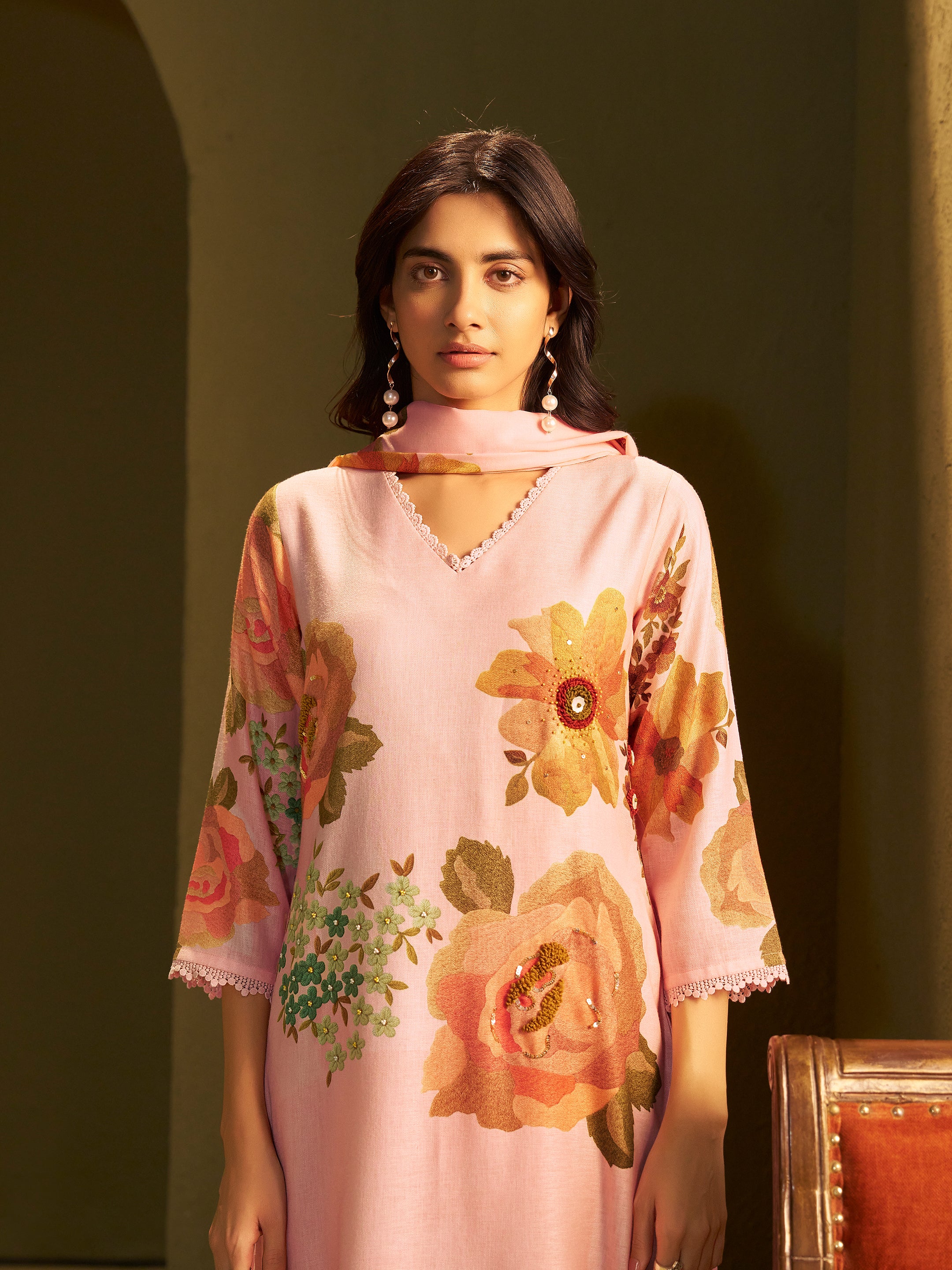 Tanvi Pink Linen Printed Set