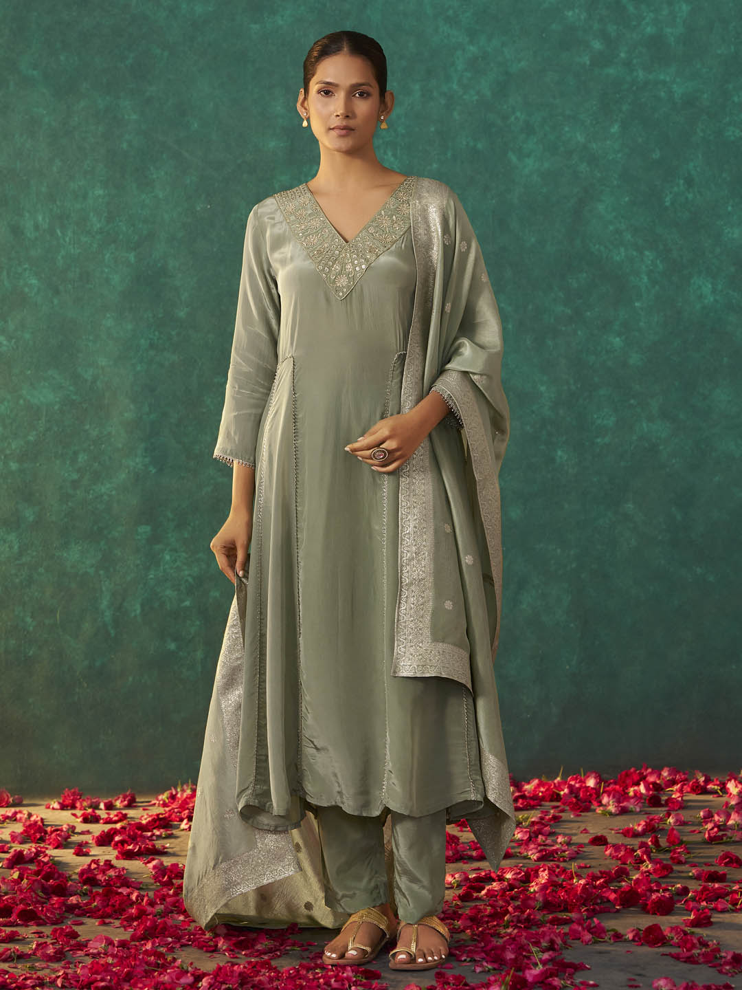 Vrishti Natural Crepe Embroidered Kurta Set