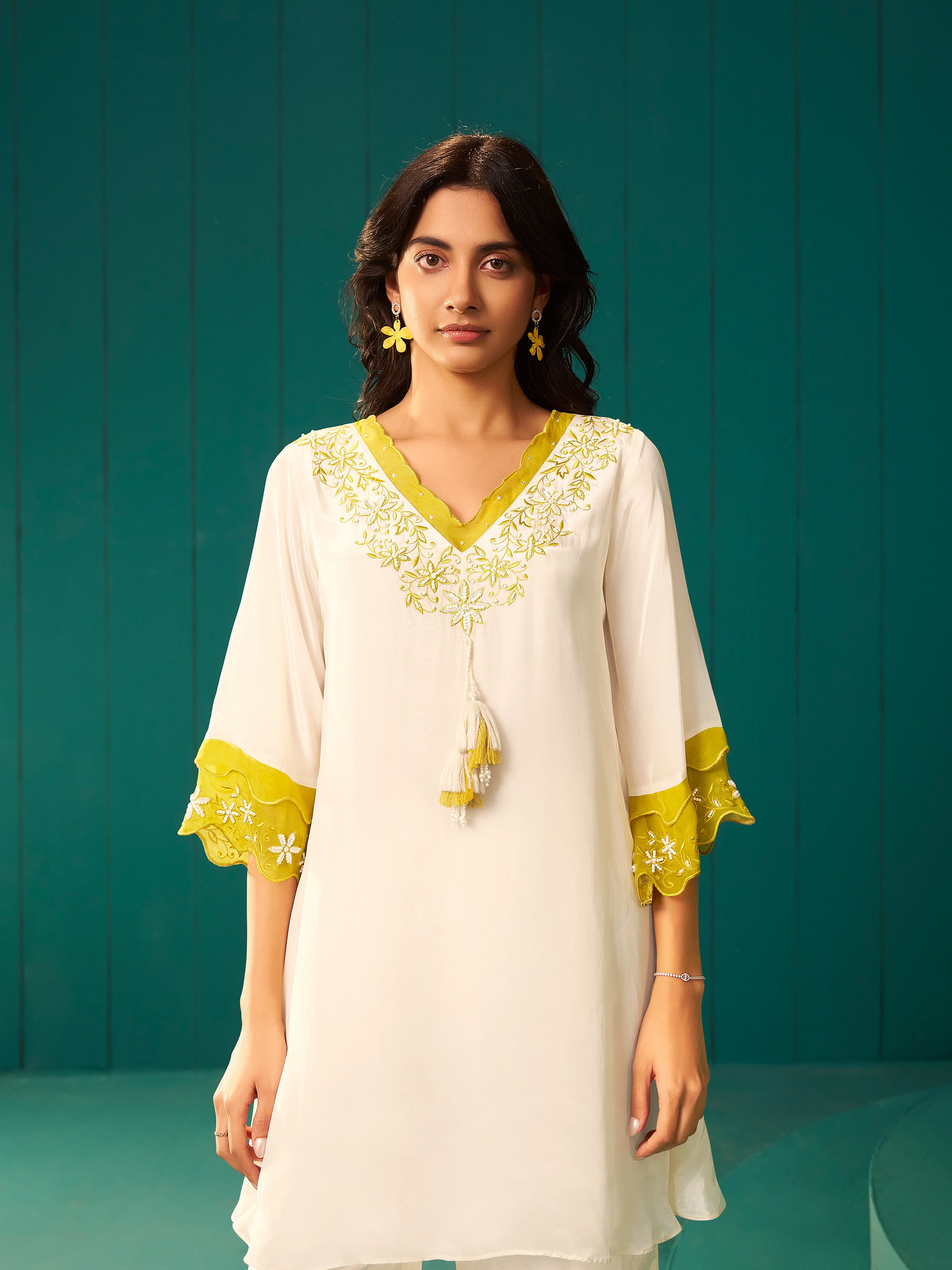 Keyara White Natural Crepe Salwar Set