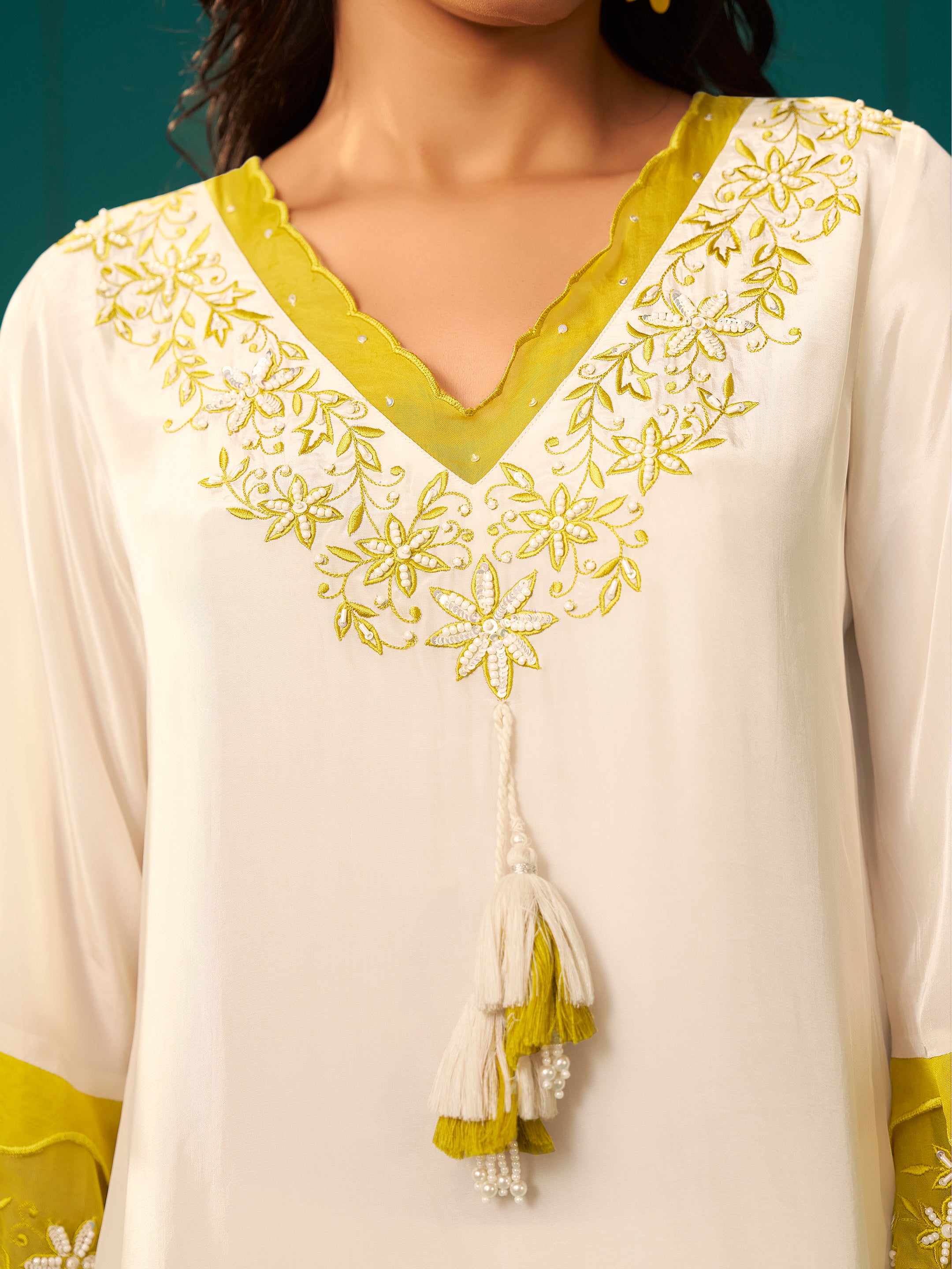 Keyara White Natural Crepe Salwar Set