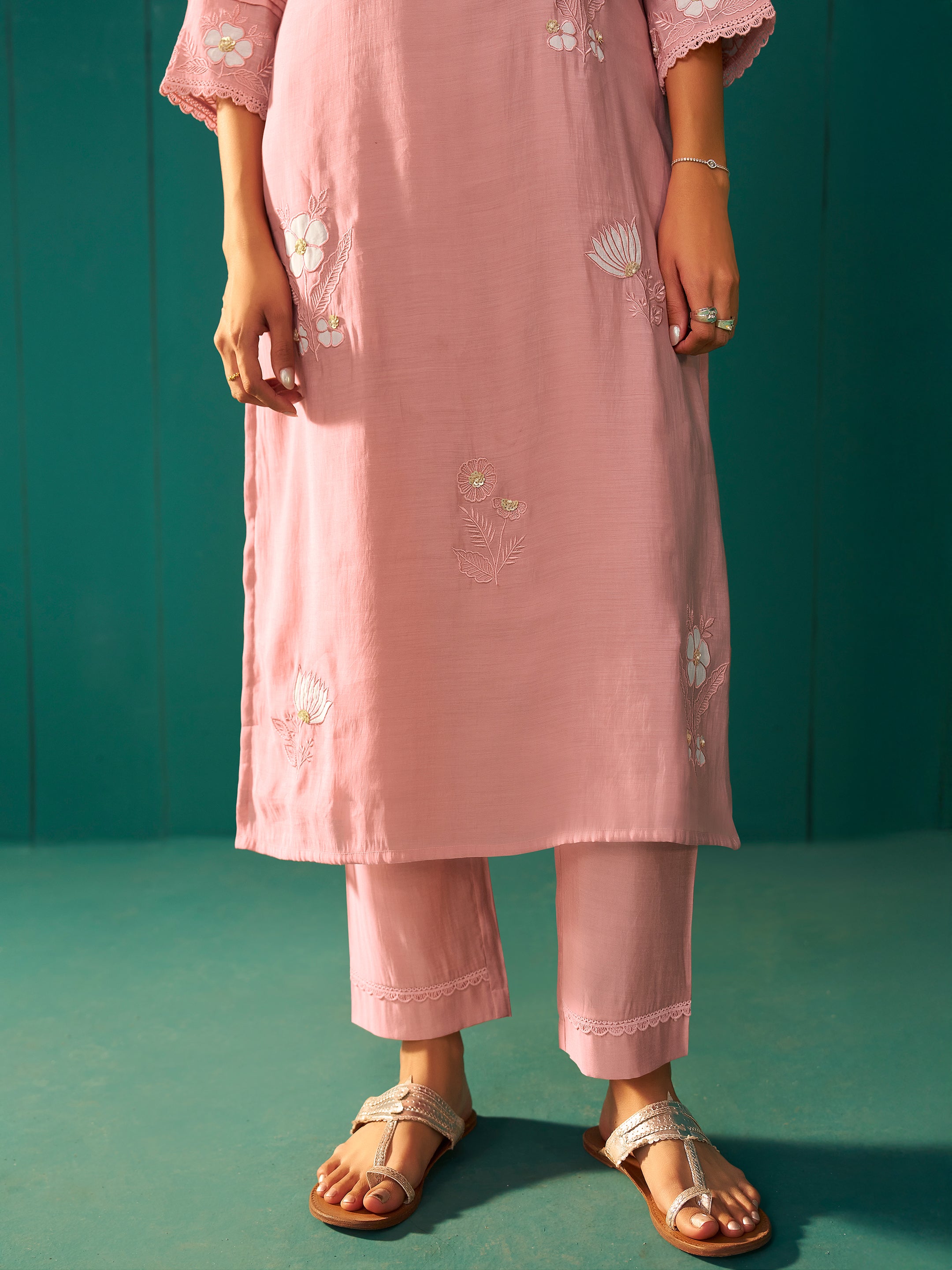 Bhaavya Pink Applique Salwar Set