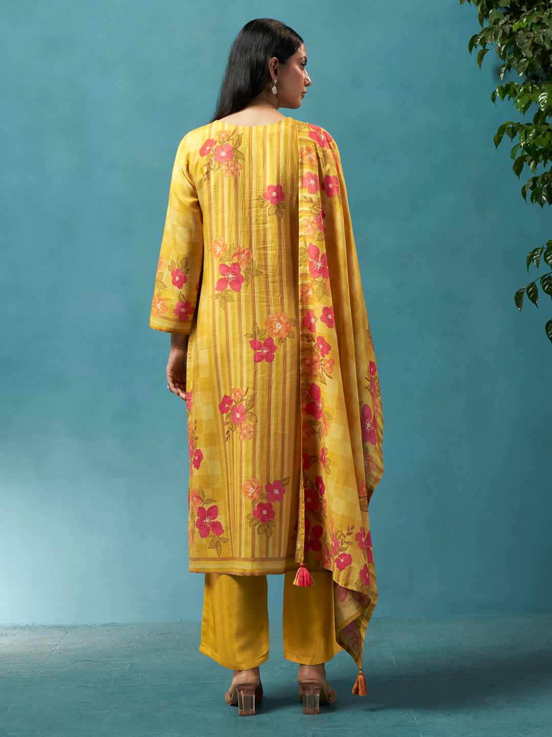 Ambi Yellow Rio-Linen Suit Set