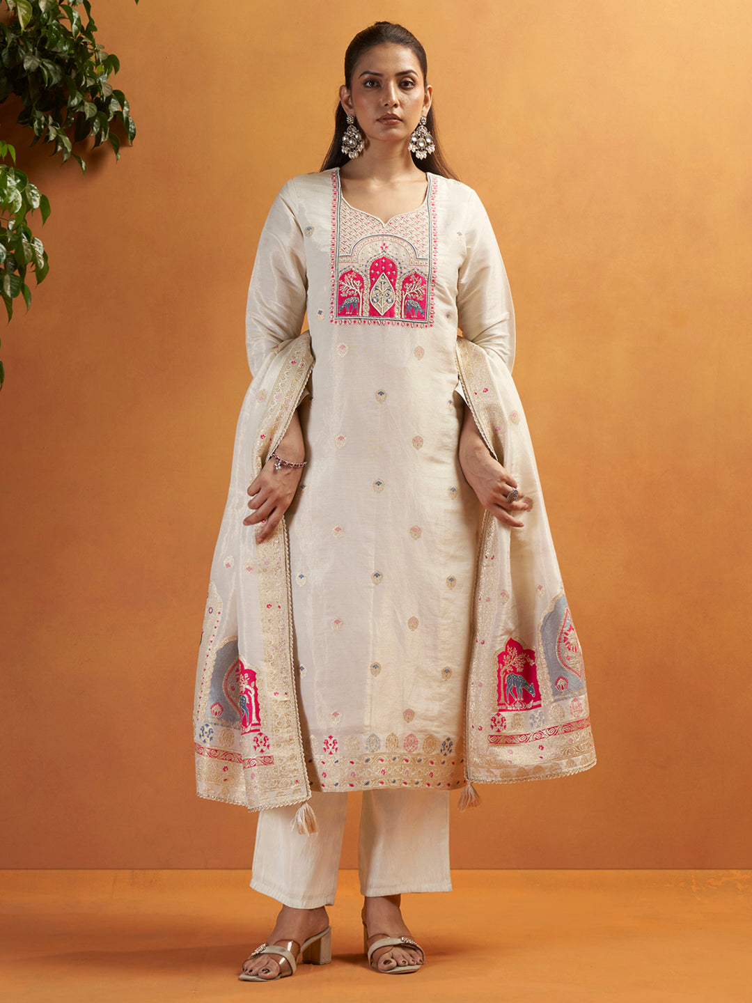 Kangan White Shimmer Jacquard Suit Set