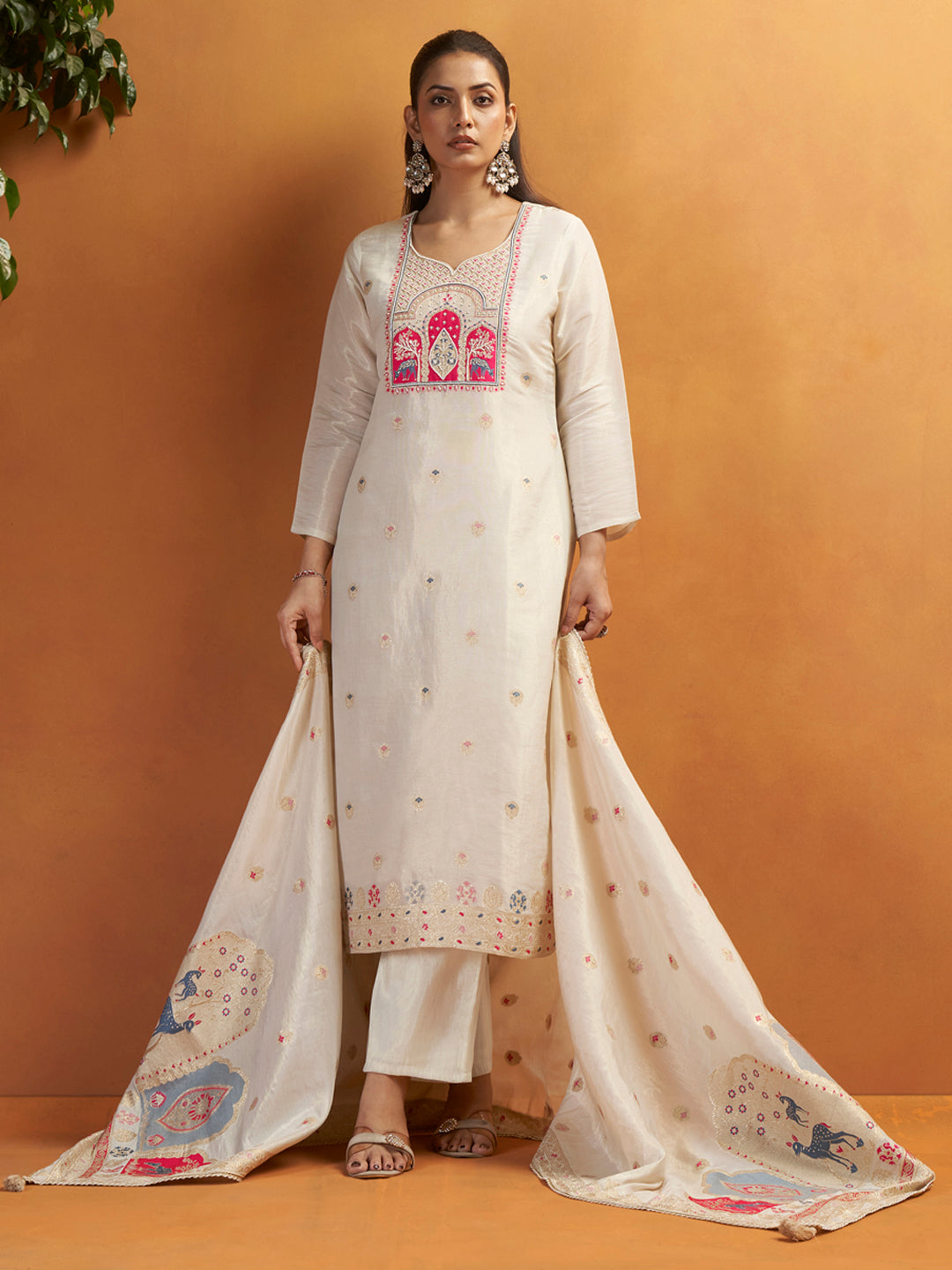 Kangan White Shimmer Jacquard Suit Set